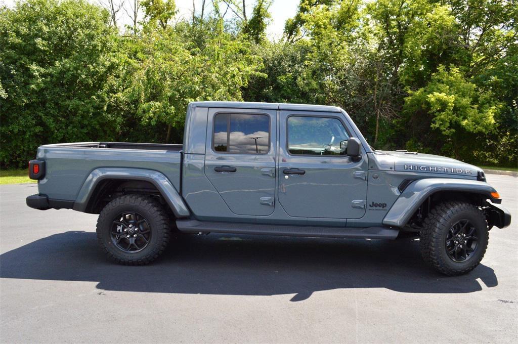 new 2025 Jeep Gladiator car, priced at $43,499