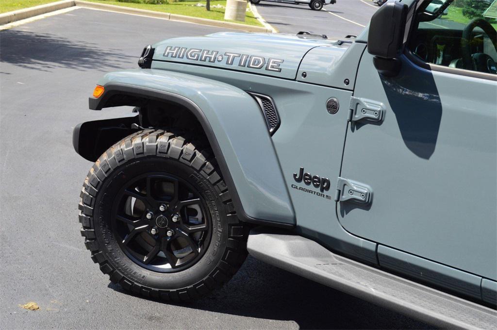 new 2025 Jeep Gladiator car, priced at $43,499