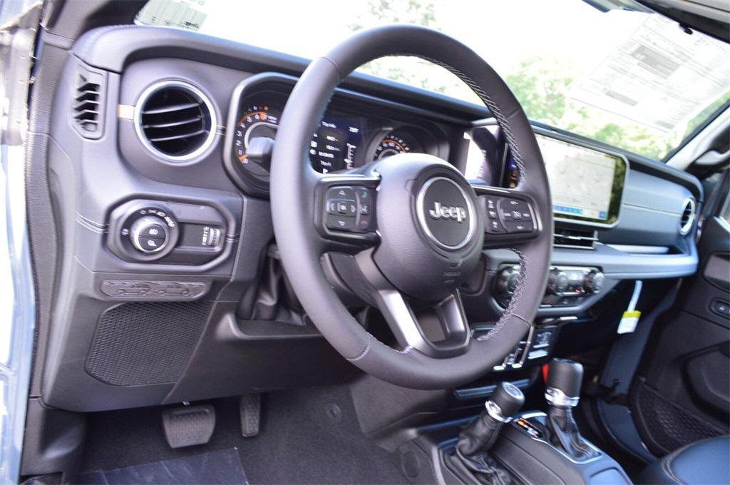 new 2025 Jeep Gladiator car, priced at $43,499