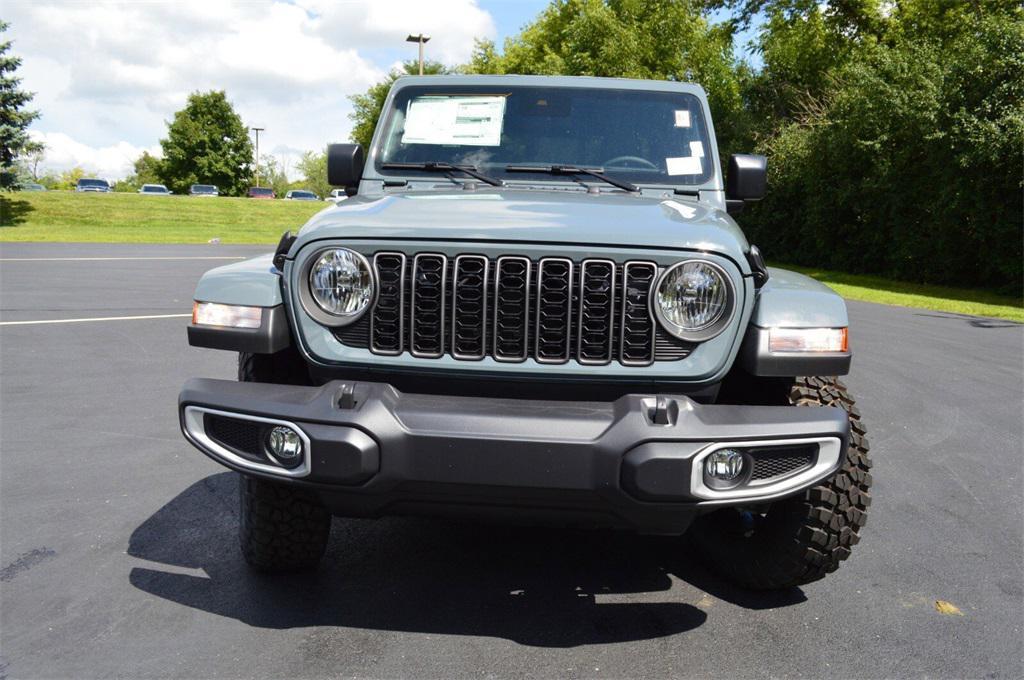 new 2025 Jeep Gladiator car, priced at $43,499