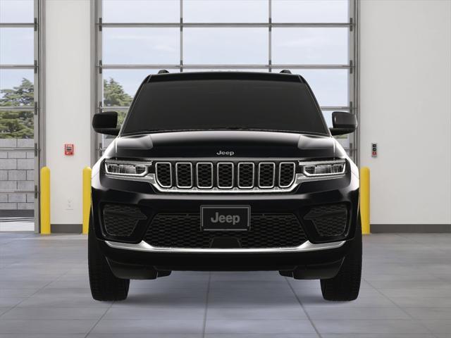 new 2025 Jeep Grand Cherokee car, priced at $39,999