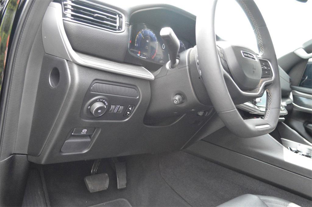 used 2024 Jeep Wagoneer L car, priced at $58,977