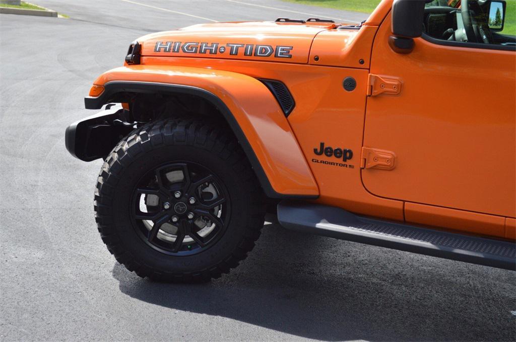 new 2025 Jeep Gladiator car, priced at $44,499