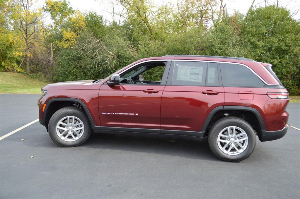 new 2025 Jeep Grand Cherokee car, priced at $39,999
