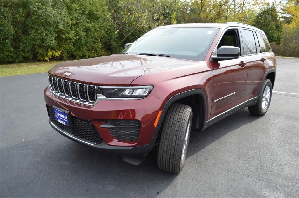 new 2025 Jeep Grand Cherokee car, priced at $39,999