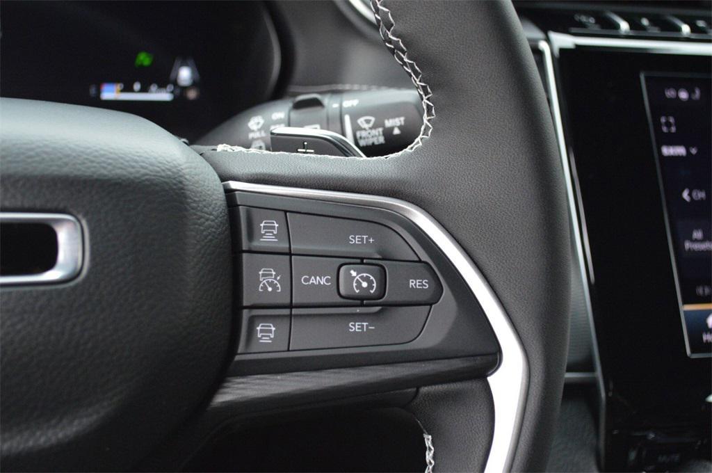 new 2025 Jeep Grand Cherokee car, priced at $39,999