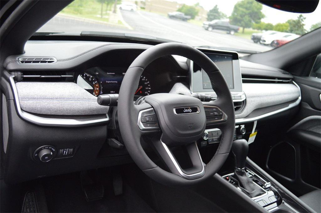 new 2025 Jeep Compass car, priced at $27,936