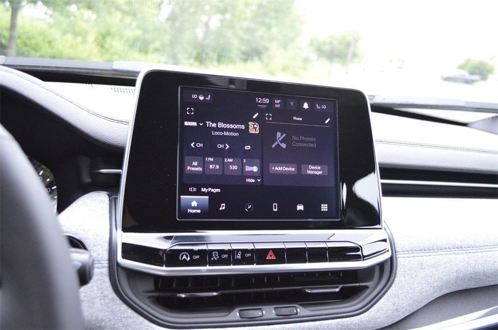 new 2025 Jeep Compass car, priced at $27,936