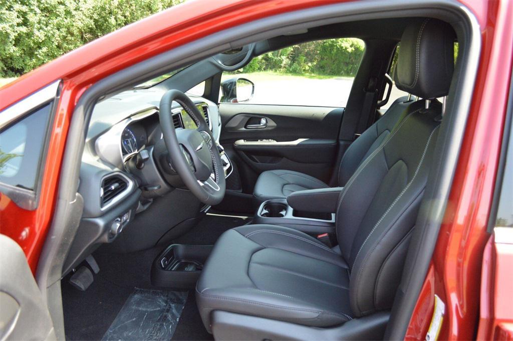new 2025 Chrysler Voyager car, priced at $42,174