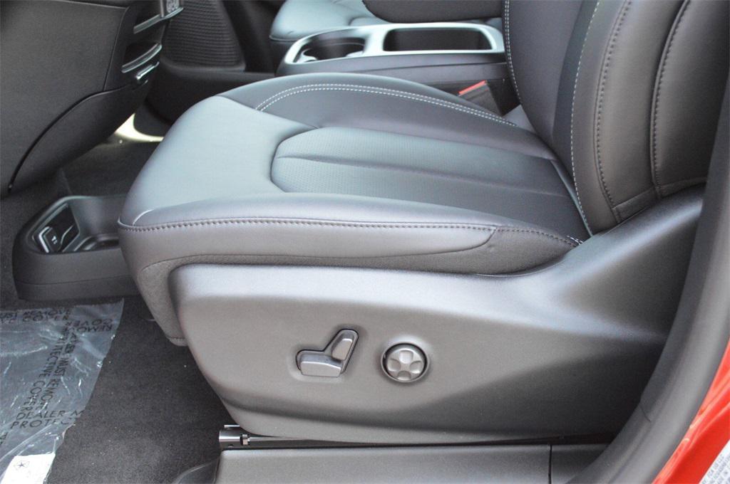 new 2025 Chrysler Voyager car, priced at $42,174