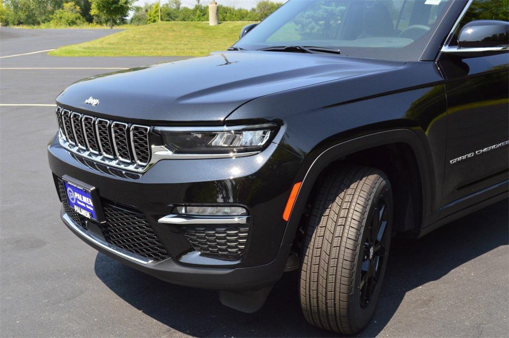 new 2025 Jeep Grand Cherokee car, priced at $42,999