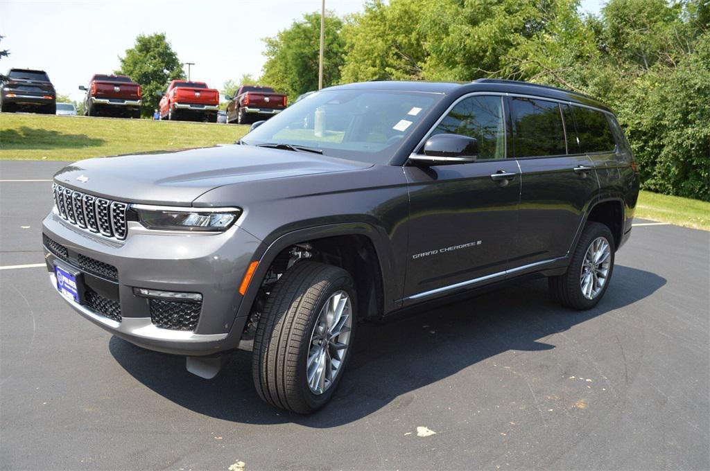 new 2025 Jeep Grand Cherokee L car, priced at $54,999