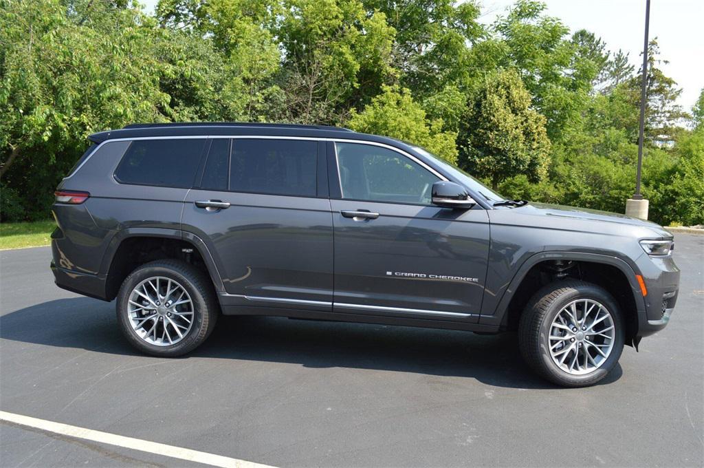 new 2025 Jeep Grand Cherokee L car, priced at $54,999