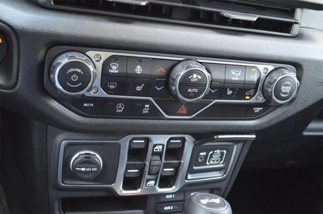 new 2025 Jeep Wrangler car, priced at $45,277