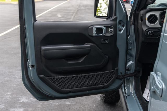 used 2024 Jeep Gladiator car, priced at $41,469