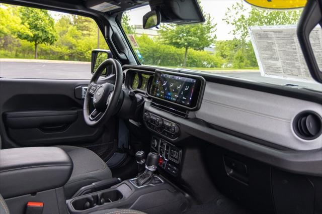 used 2024 Jeep Gladiator car, priced at $41,469