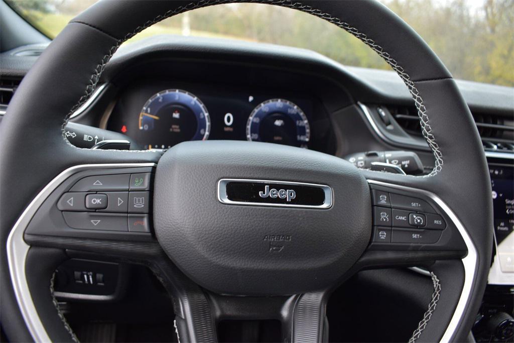 new 2025 Jeep Grand Cherokee L car, priced at $42,999