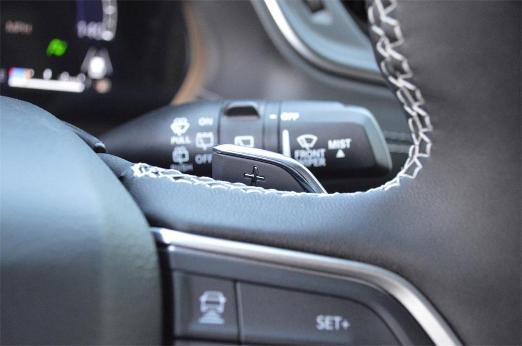 new 2025 Jeep Grand Cherokee car, priced at $38,999