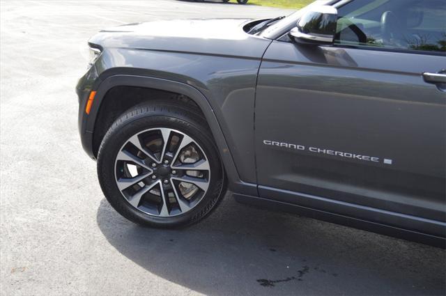 used 2022 Jeep Grand Cherokee car, priced at $33,637