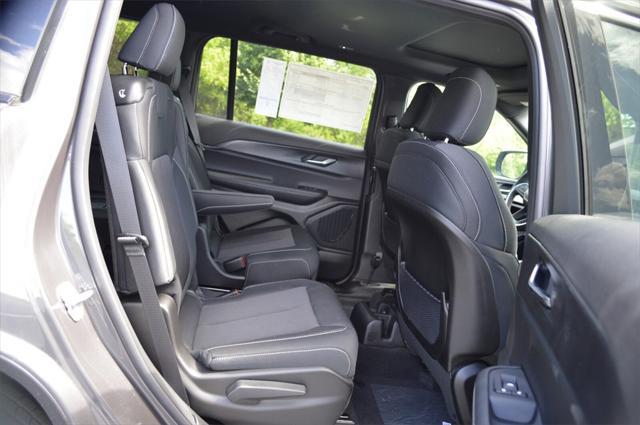 new 2025 Jeep Grand Cherokee L car, priced at $41,999
