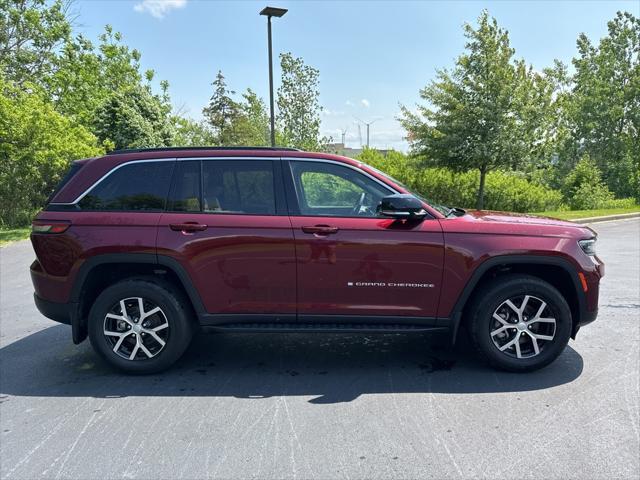 used 2024 Jeep Grand Cherokee car, priced at $45,469