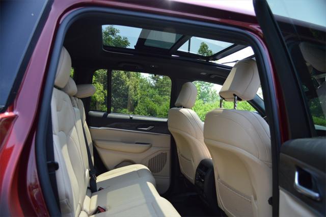 used 2024 Jeep Grand Cherokee car, priced at $41,990