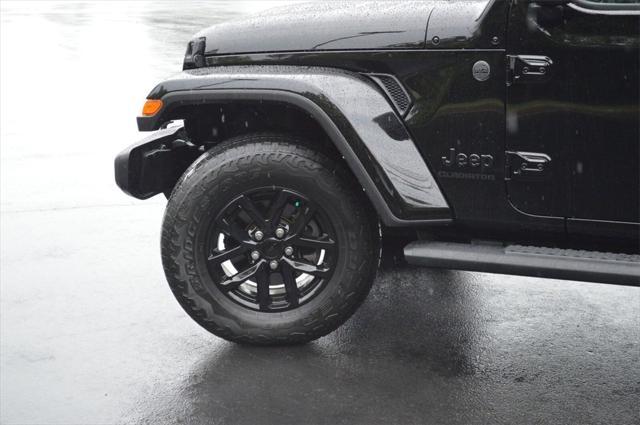 used 2022 Jeep Gladiator car, priced at $33,612