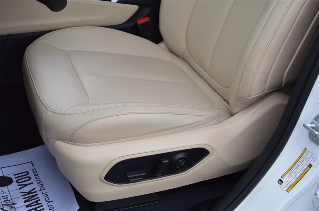 used 2023 Jeep Grand Cherokee car, priced at $31,778