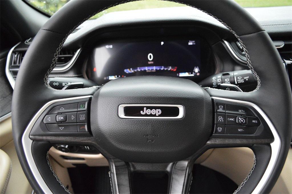 used 2023 Jeep Grand Cherokee car, priced at $31,778