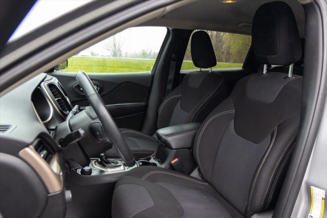 used 2015 Jeep Cherokee car, priced at $14,996