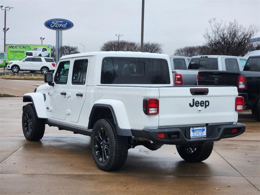 new 2025 Jeep Gladiator car