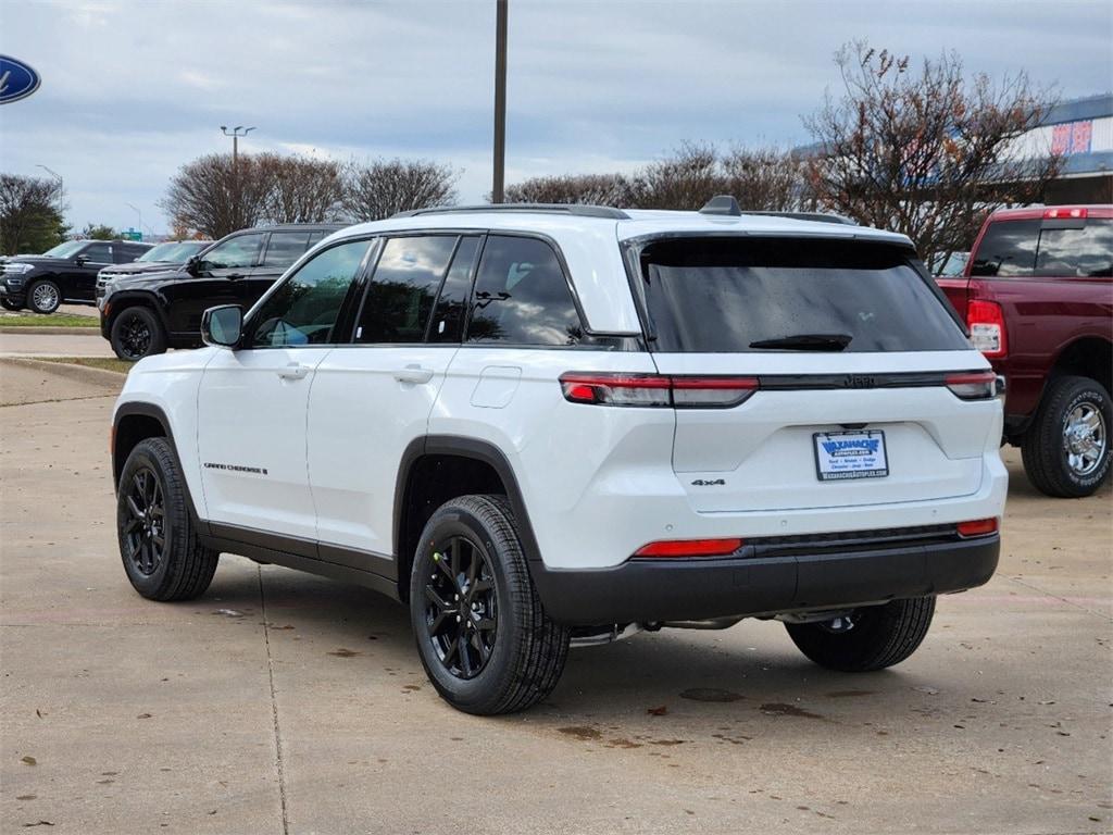 new 2025 Jeep Grand Cherokee car, priced at $40,500