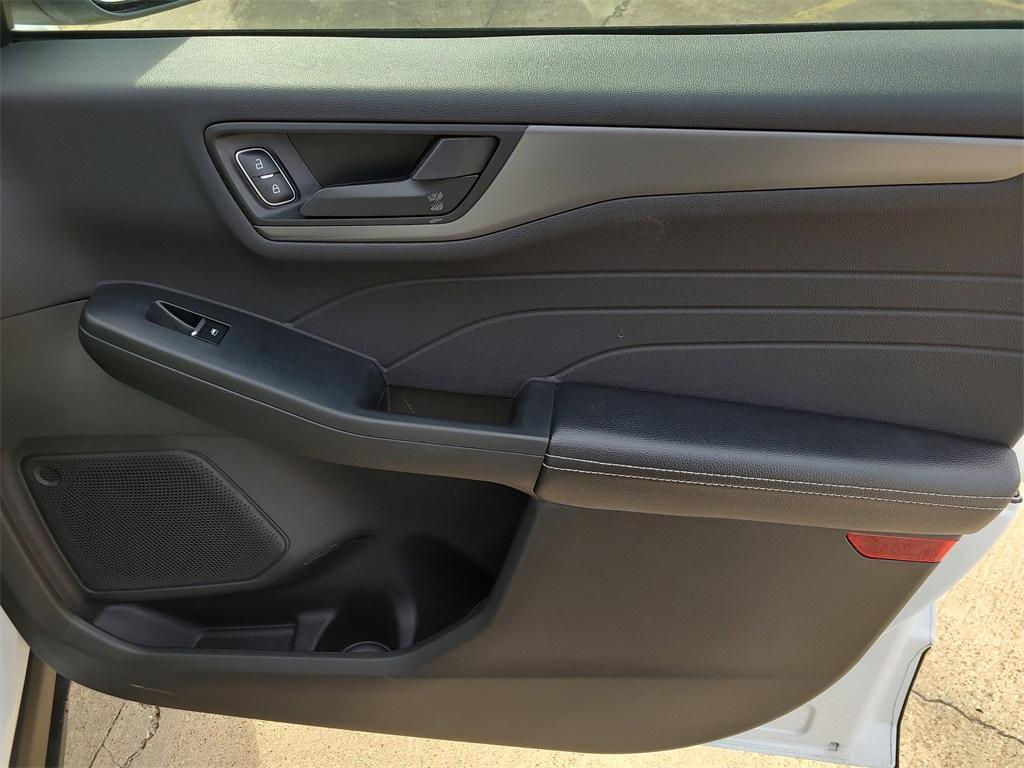 used 2023 Ford Escape car, priced at $21,011