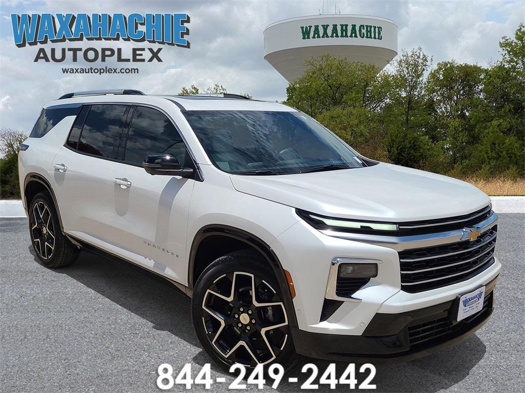 used 2025 Chevrolet Traverse car, priced at $53,750