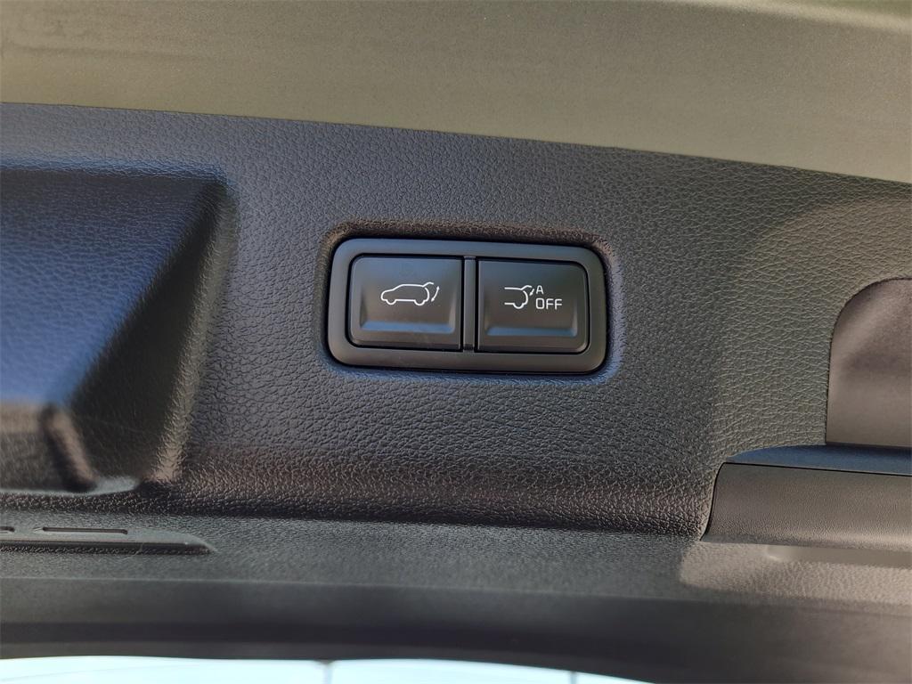 used 2023 Kia Telluride car, priced at $44,277