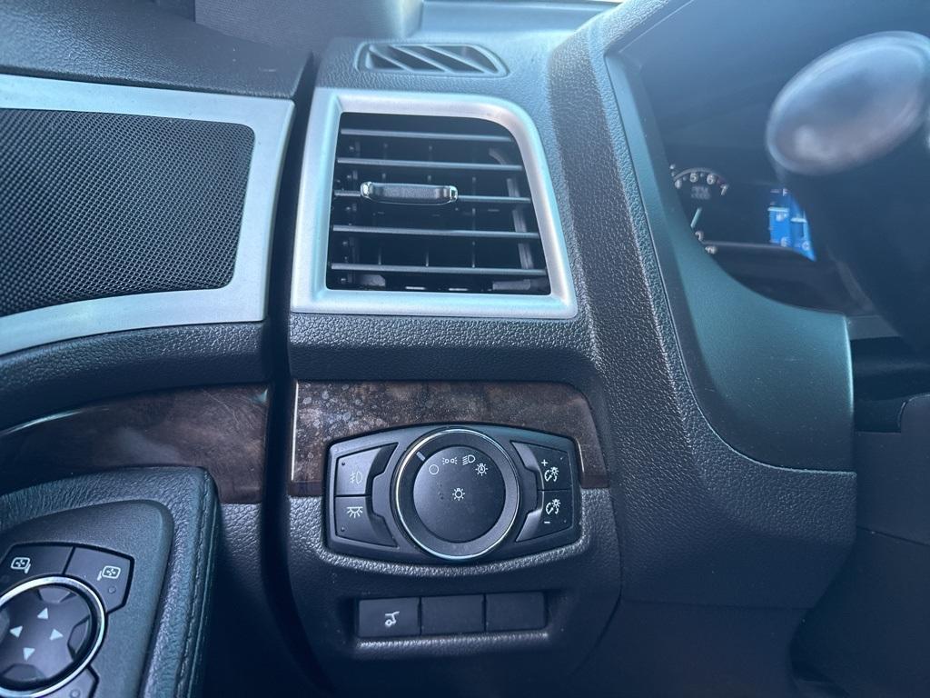 used 2015 Ford Explorer car
