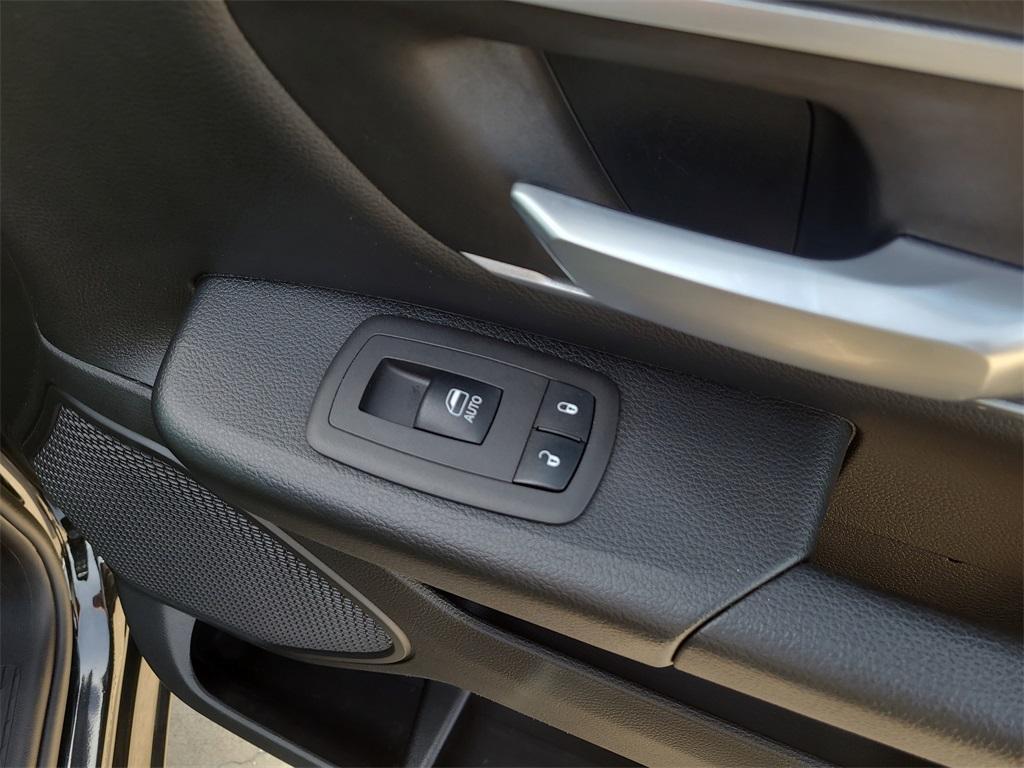 used 2022 Ram 1500 car, priced at $31,672