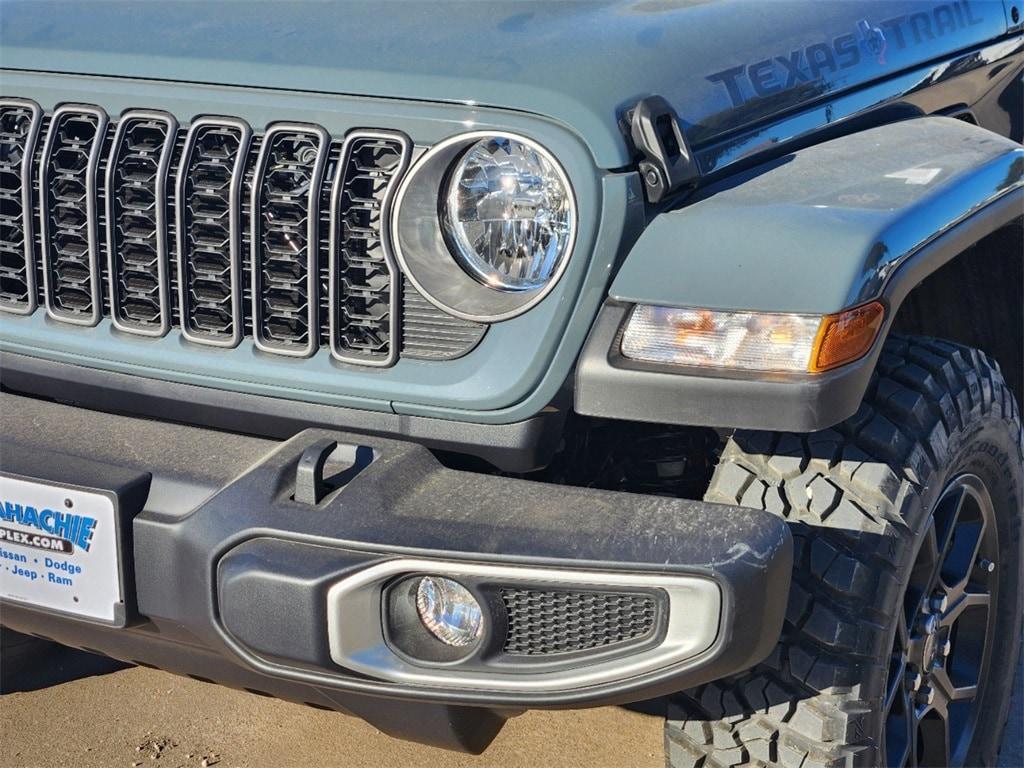 new 2025 Jeep Gladiator car, priced at $41,995