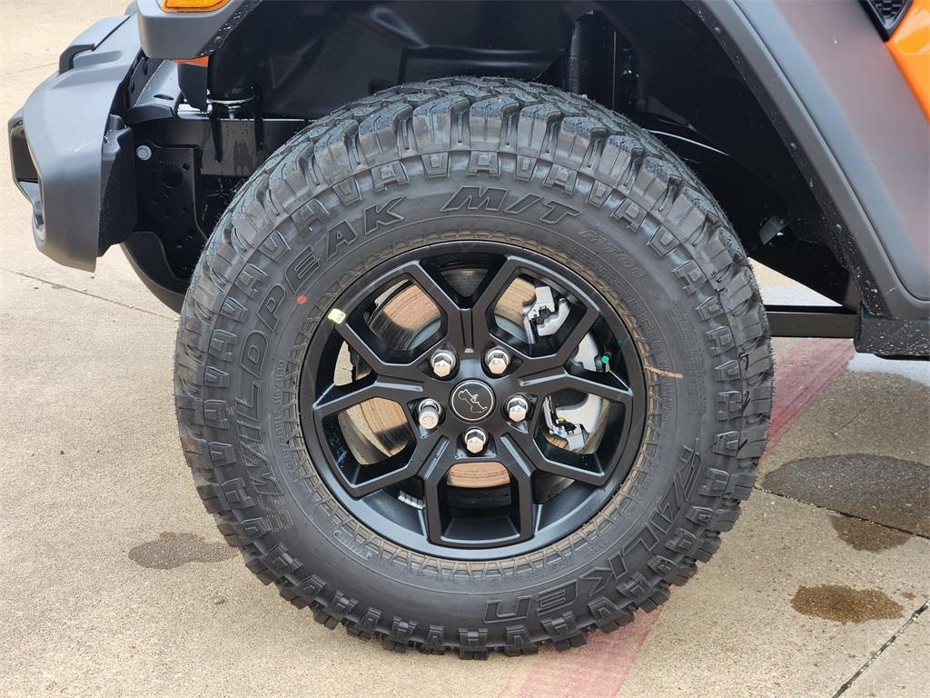 new 2025 Jeep Wrangler car, priced at $45,995
