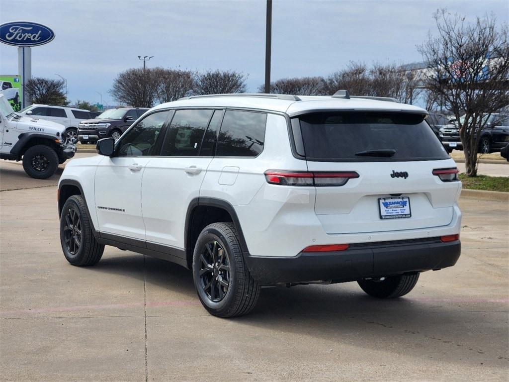 new 2025 Jeep Grand Cherokee L car, priced at $39,495