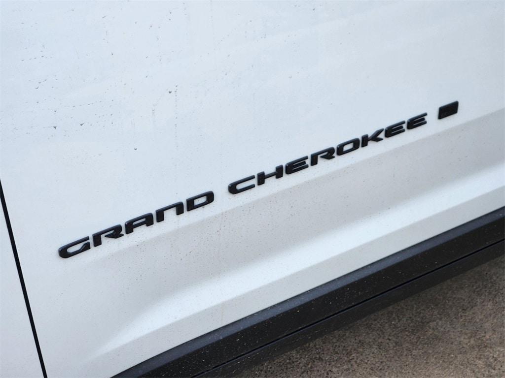 new 2025 Jeep Grand Cherokee L car, priced at $39,495