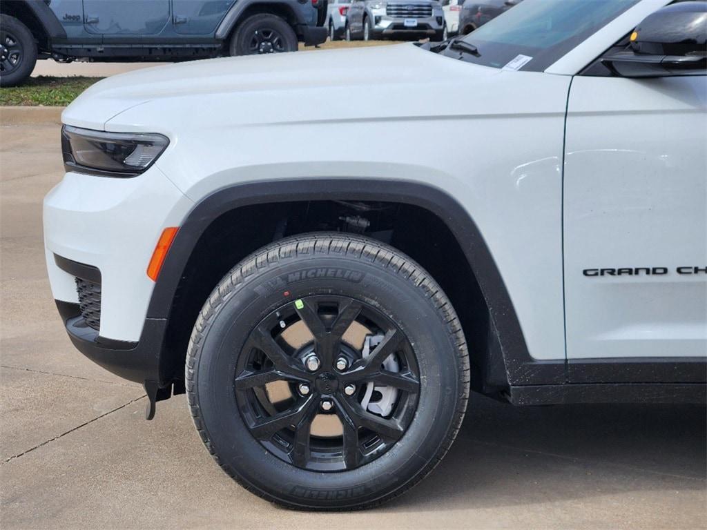 new 2025 Jeep Grand Cherokee L car, priced at $39,495