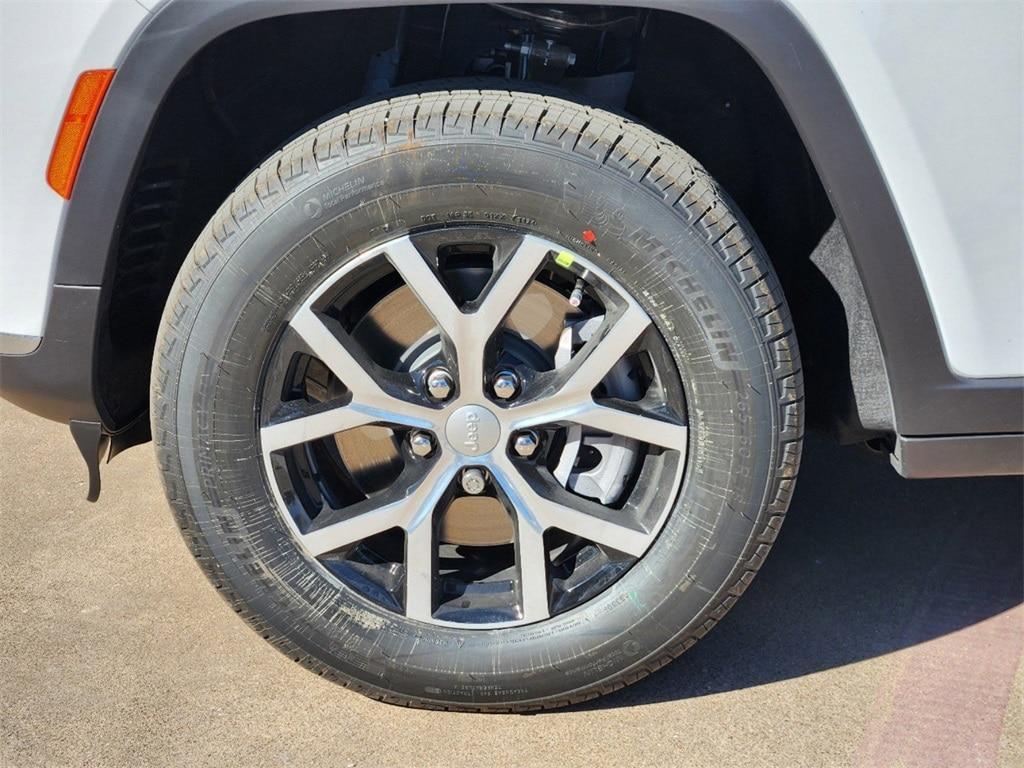 new 2025 Jeep Grand Cherokee L car, priced at $40,995