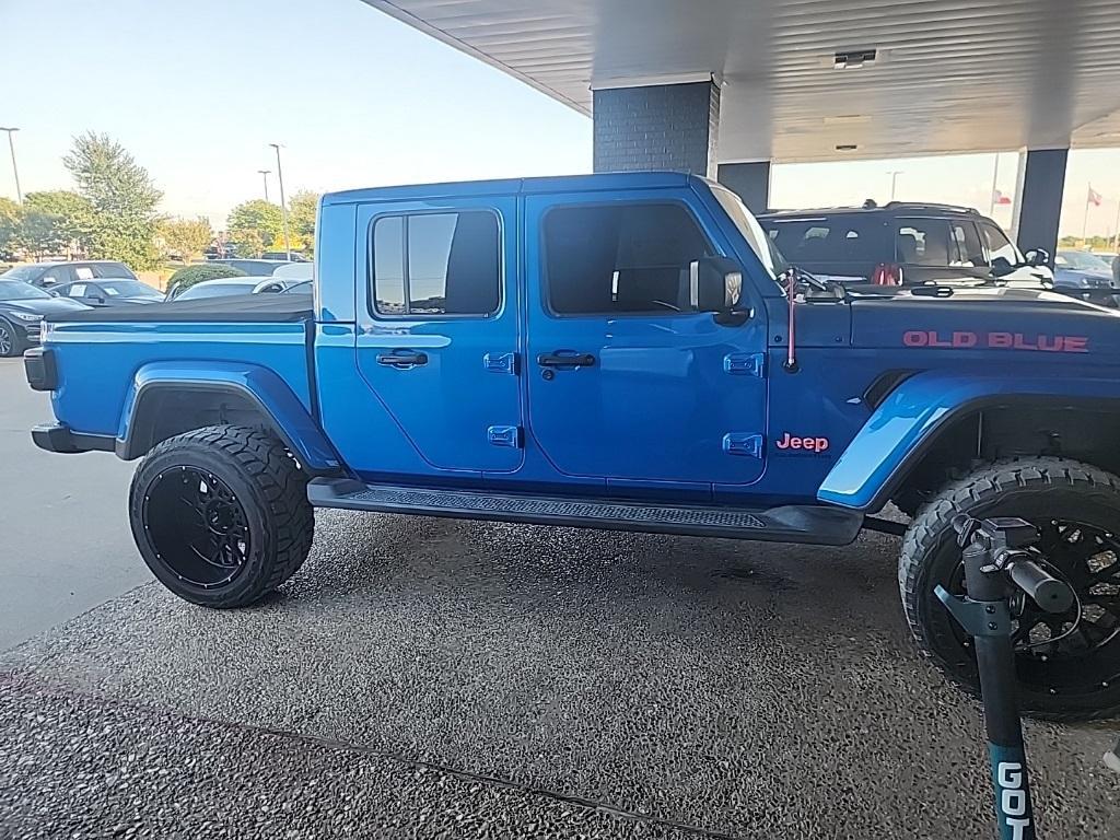 used 2021 Jeep Gladiator car, priced at $31,018