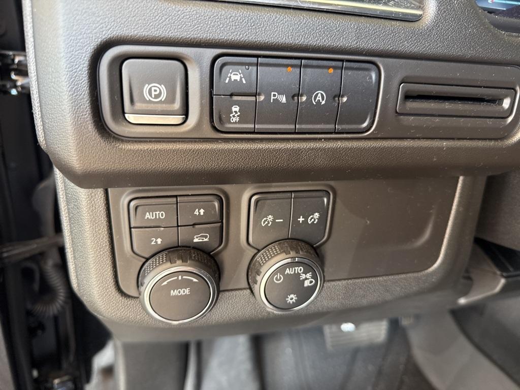 used 2024 Chevrolet Tahoe car, priced at $65,294