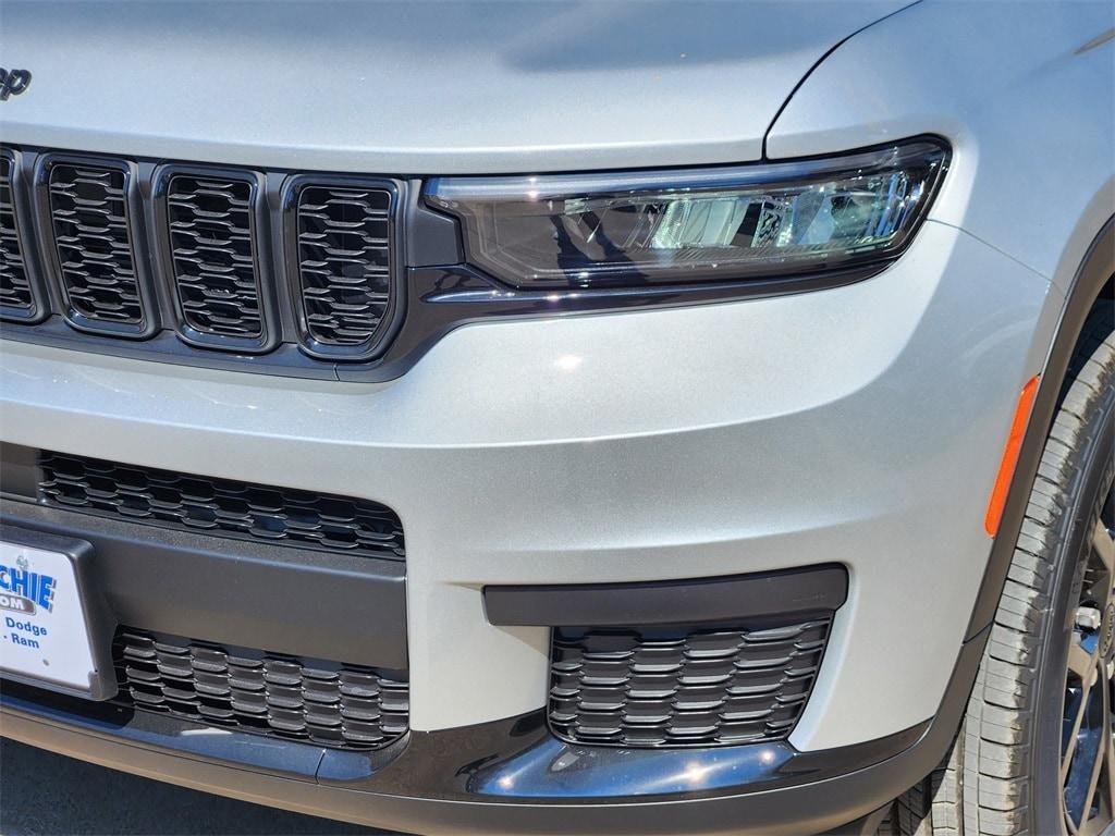 new 2025 Jeep Grand Cherokee L car, priced at $39,995