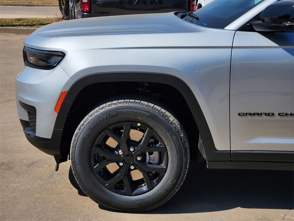 new 2025 Jeep Grand Cherokee L car, priced at $39,995