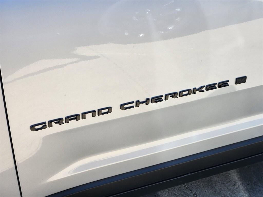 new 2025 Jeep Grand Cherokee L car, priced at $39,995