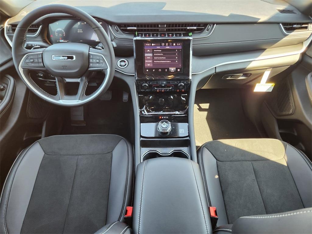 new 2025 Jeep Grand Cherokee L car, priced at $39,995