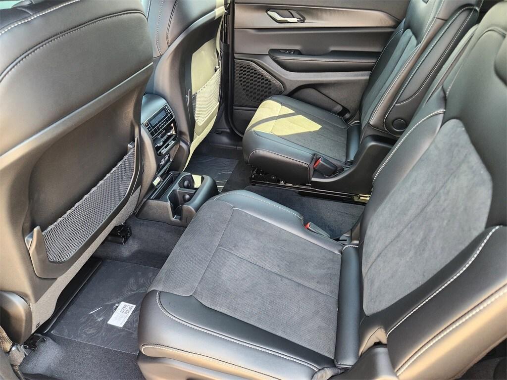 new 2025 Jeep Grand Cherokee L car, priced at $39,995